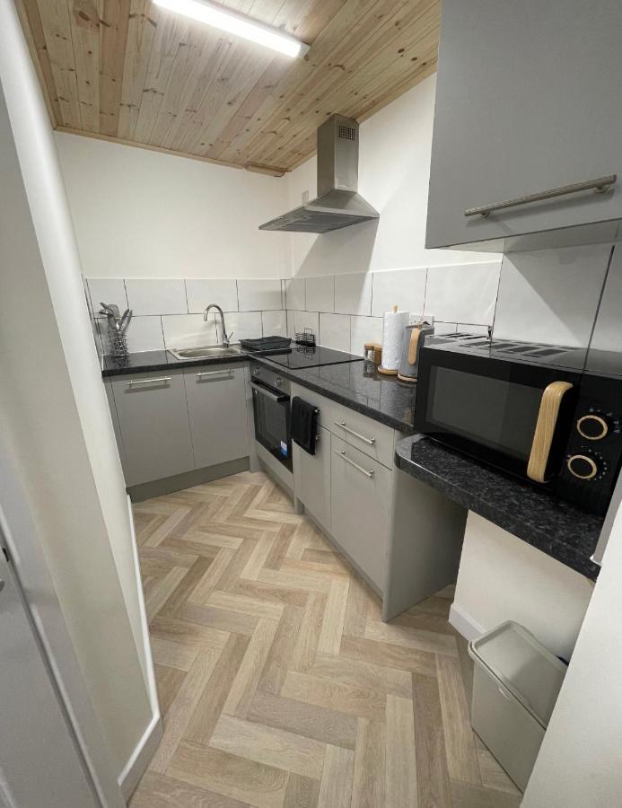 Unique Duplex Apartment Free Parking Free Wi-Fi 6 Minutes From Leeds City Centre المظهر الخارجي الصورة